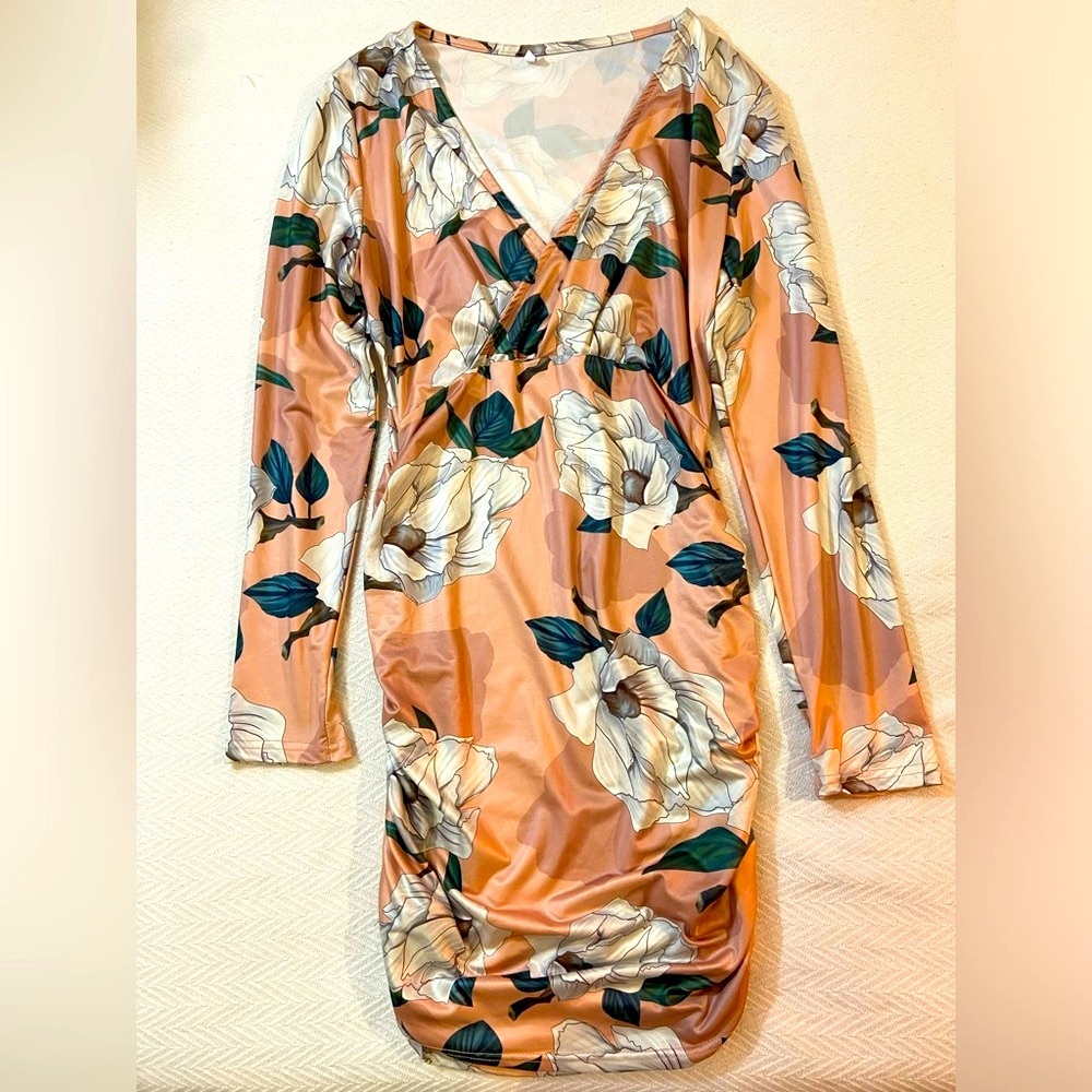 Floral Creamy Pink Floral Skin Tight Dress